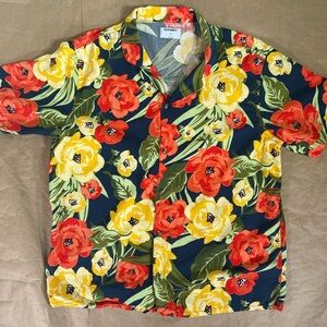 Old Navy Men's Floral Shirt - Red, Yellow, Green